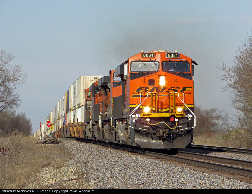 BNSF 8051